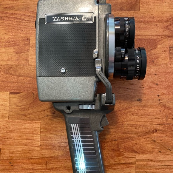 Yashica-C 8mm movie camera - Picture 4 of 4